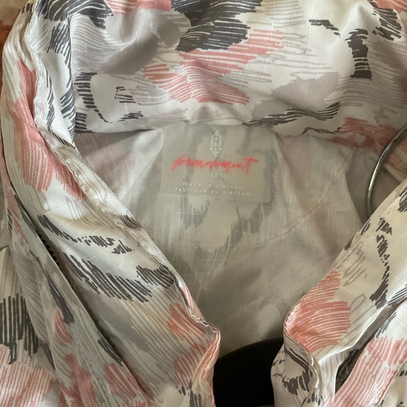 Free People Off The Grid Printed Vest NWOT - Picture 7 of 7